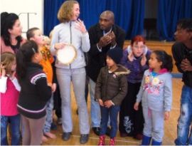 Maputo Principal, Sarah Clarke, teaches children in Cape Town